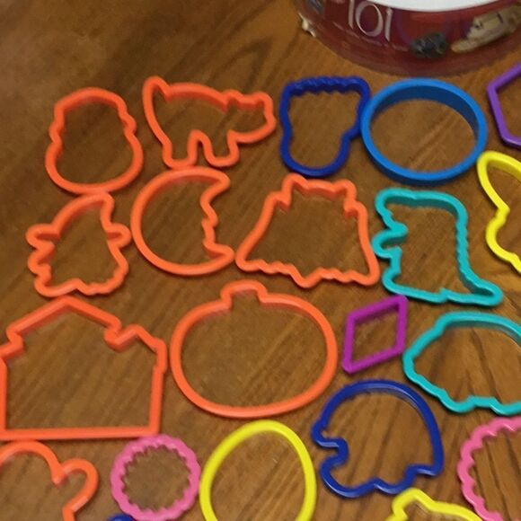 53 Betty Crocker Cookie Sandwich Cutters Animals Letter Numbers Bundle H… - Picture 2 of 6